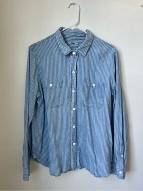 Faherty Chambray button down shirt Blue White stripe large